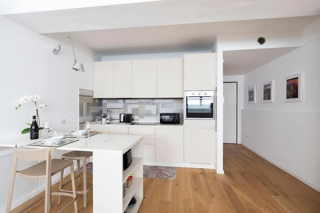 Urban Gym Loft Apartment Milan