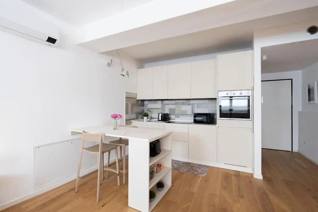 Urban Gym Loft Apartment Milan